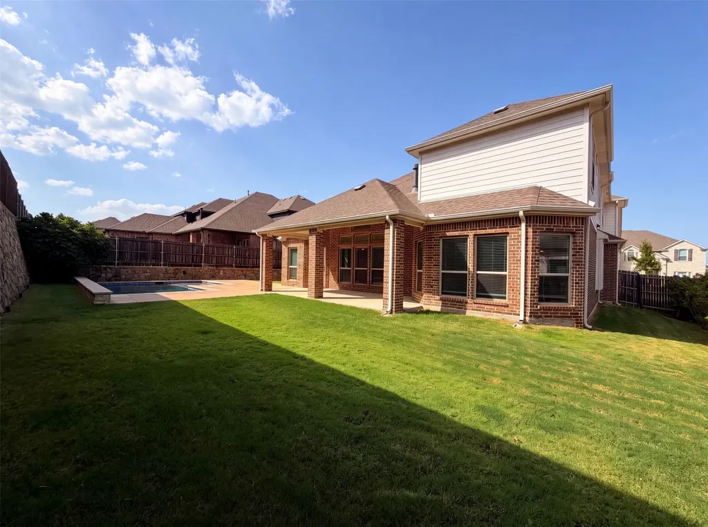 4305 Curlew Lane Garland TX 75043