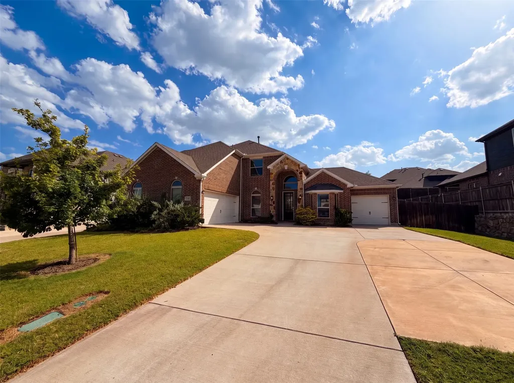4305 Curlew Lane Garland TX 75043