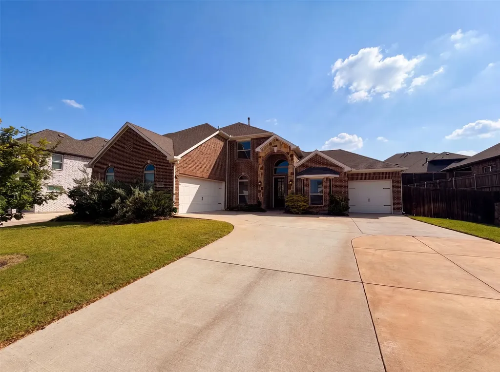 4305 Curlew Lane Garland TX 75043