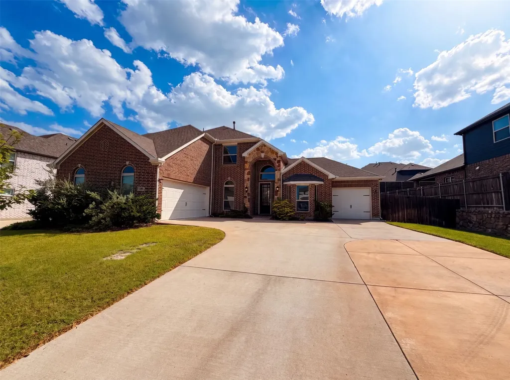 4305 Curlew Lane Garland TX 75043
