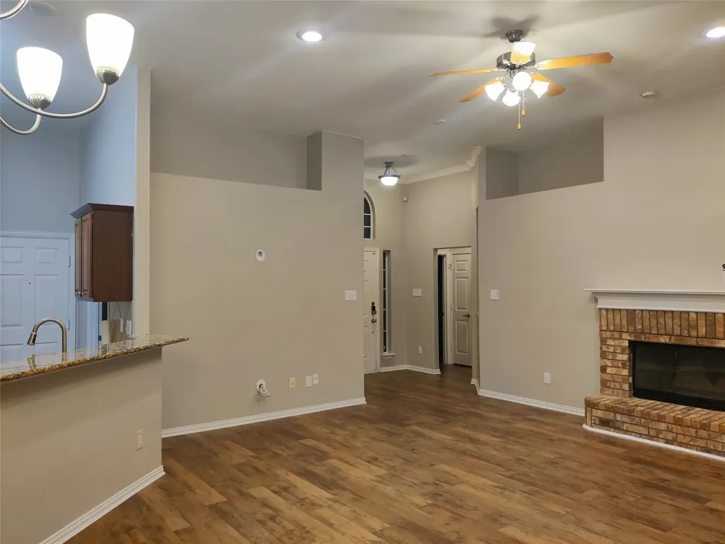 204 Bayfield Drive Mansfield TX 76063