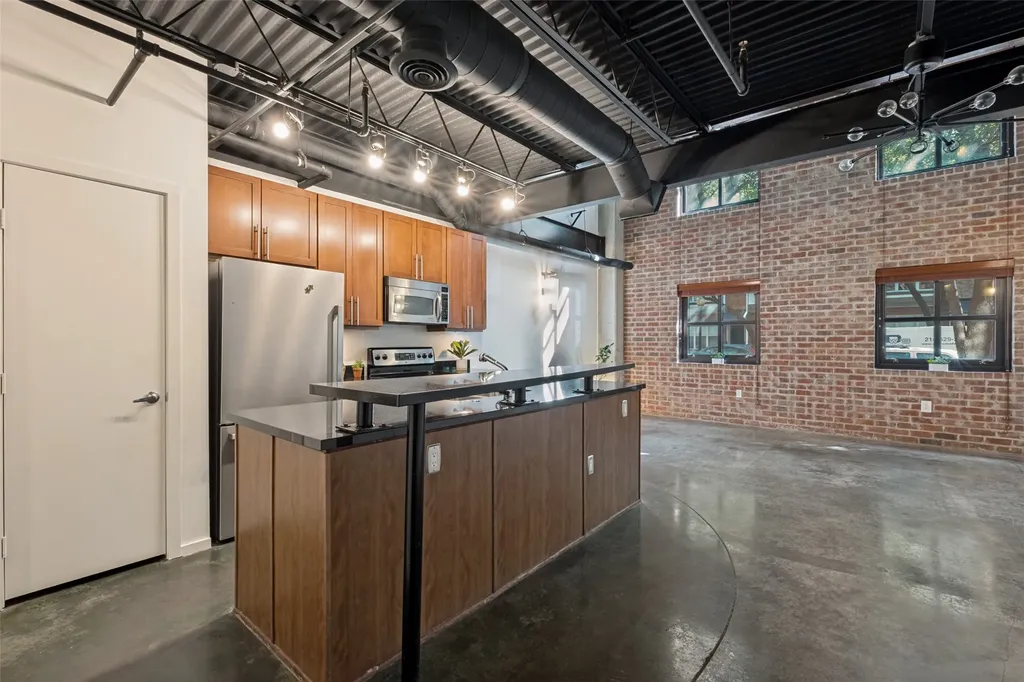 3110 Thomas Avenue Dallas TX 75204