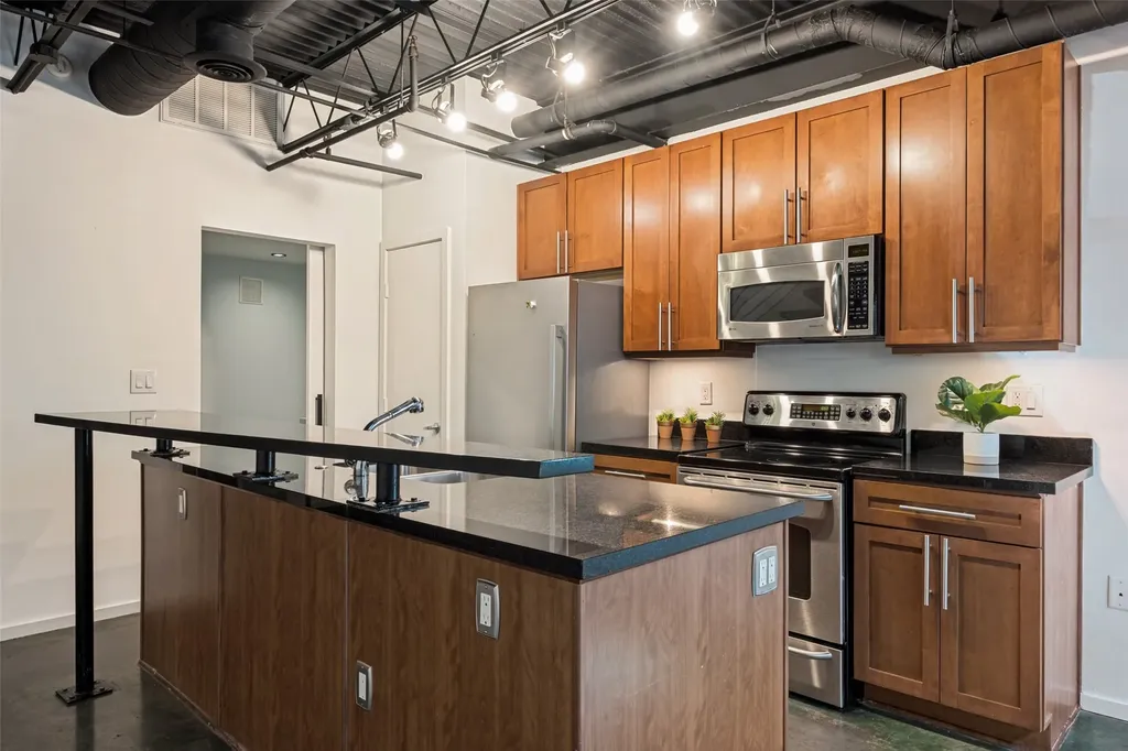 3110 Thomas Avenue Dallas TX 75204