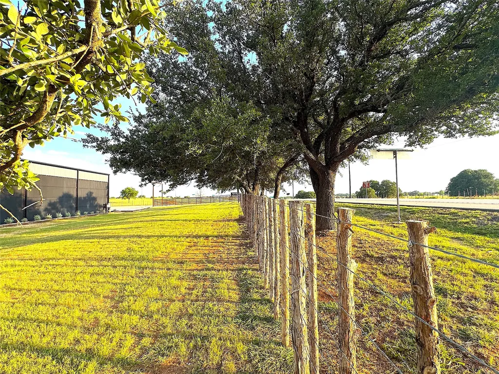 10670 N Highway 281 Perrin TX 76486