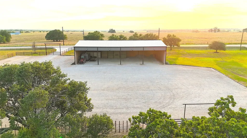 10670 N Highway 281 Perrin TX 76486