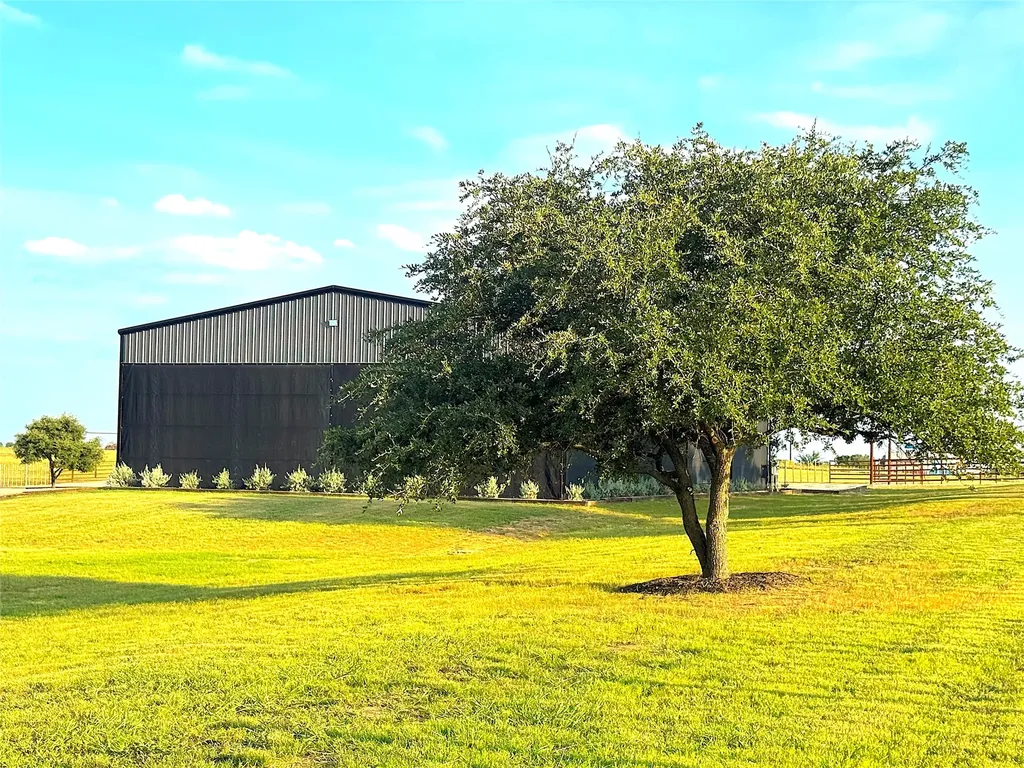 10670 N Highway 281 Perrin TX 76486