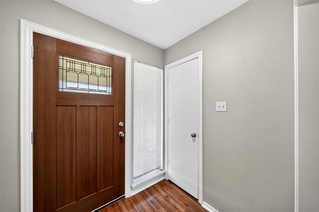 6026 White Rose Trail Dallas TX 75248
