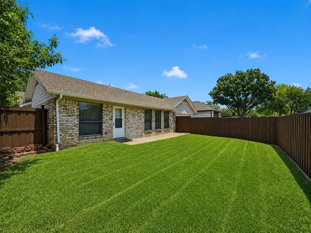 6026 White Rose Trail Dallas TX 75248