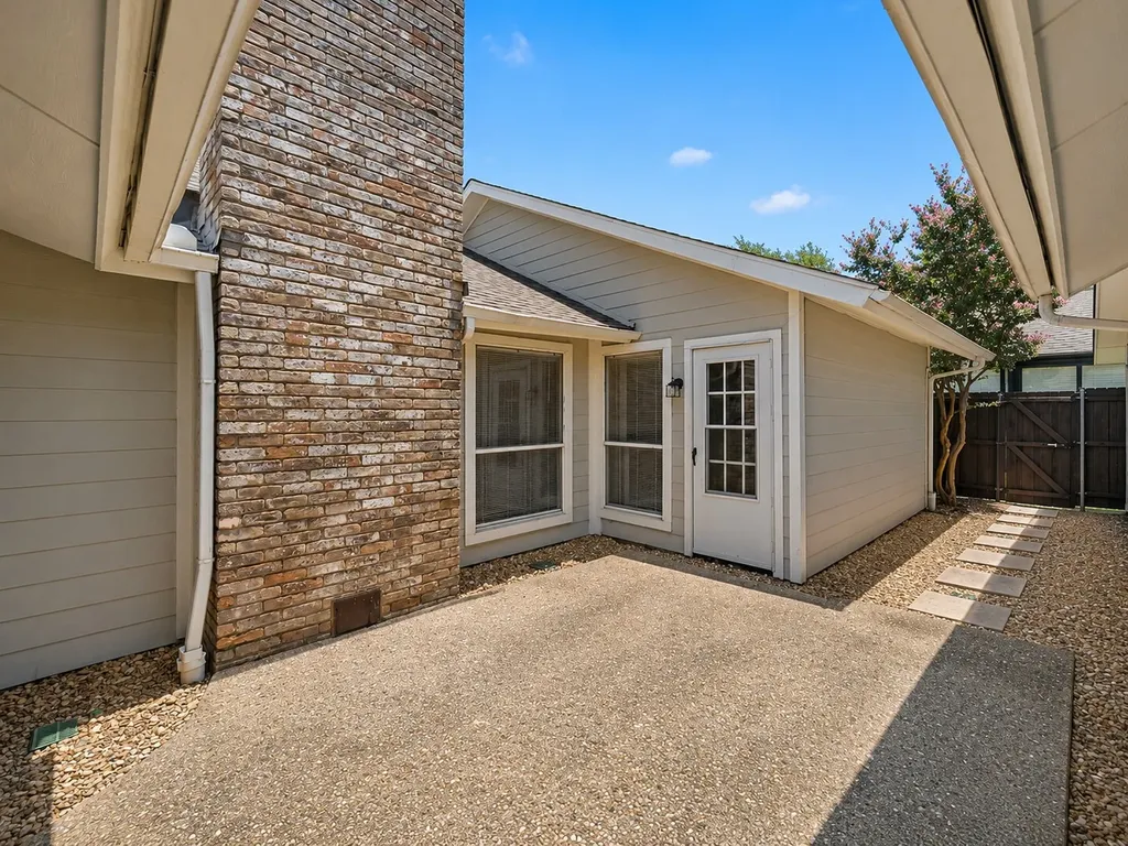 6026 White Rose Trail Dallas TX 75248