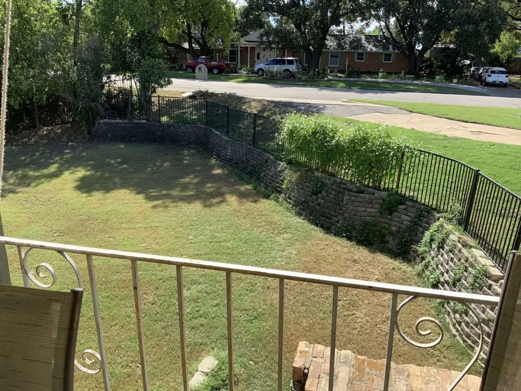 2415 Skyline Drive Irving TX 75038