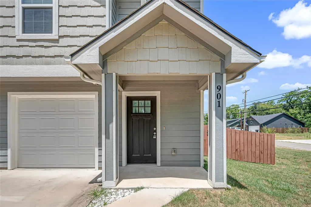 901 W Collins Street Denison TX 75020
