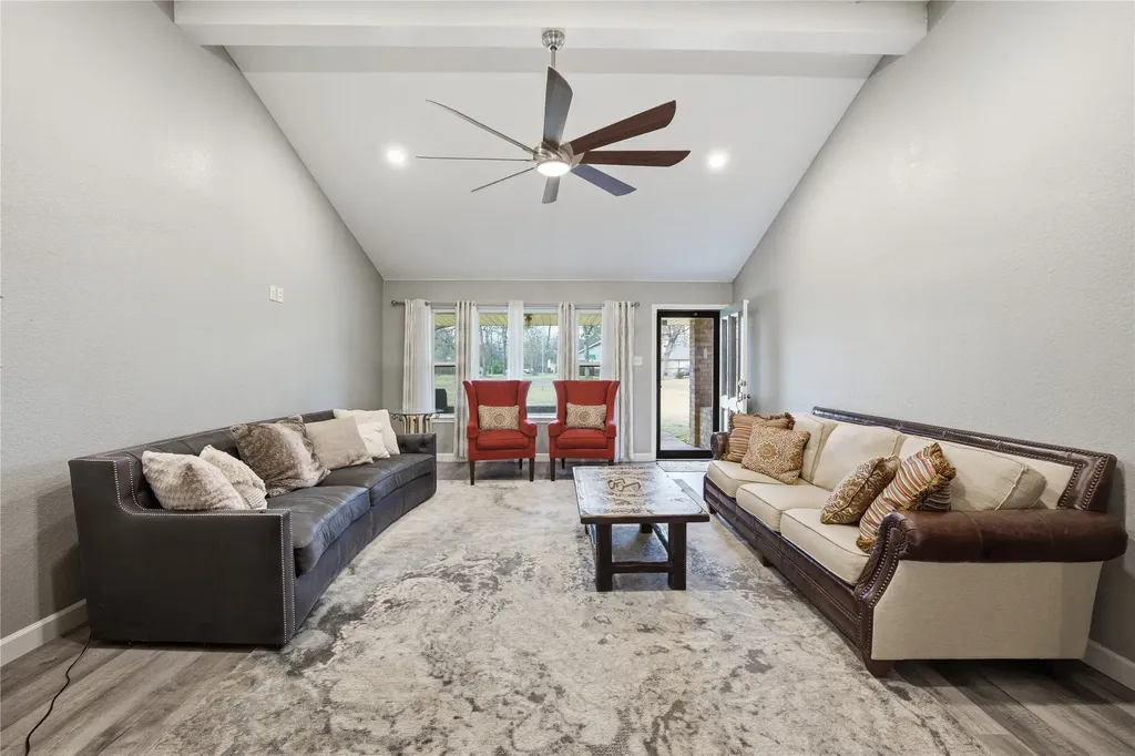 111 Havenwood Drive Enchanted Oaks TX 75156