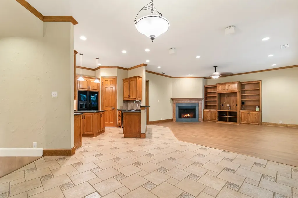 1219 Winding Brook Drive Garland TX 75044