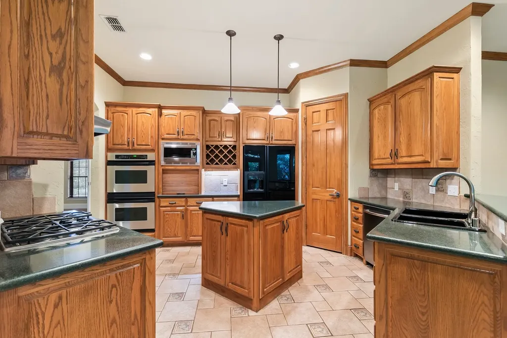 1219 Winding Brook Drive Garland TX 75044