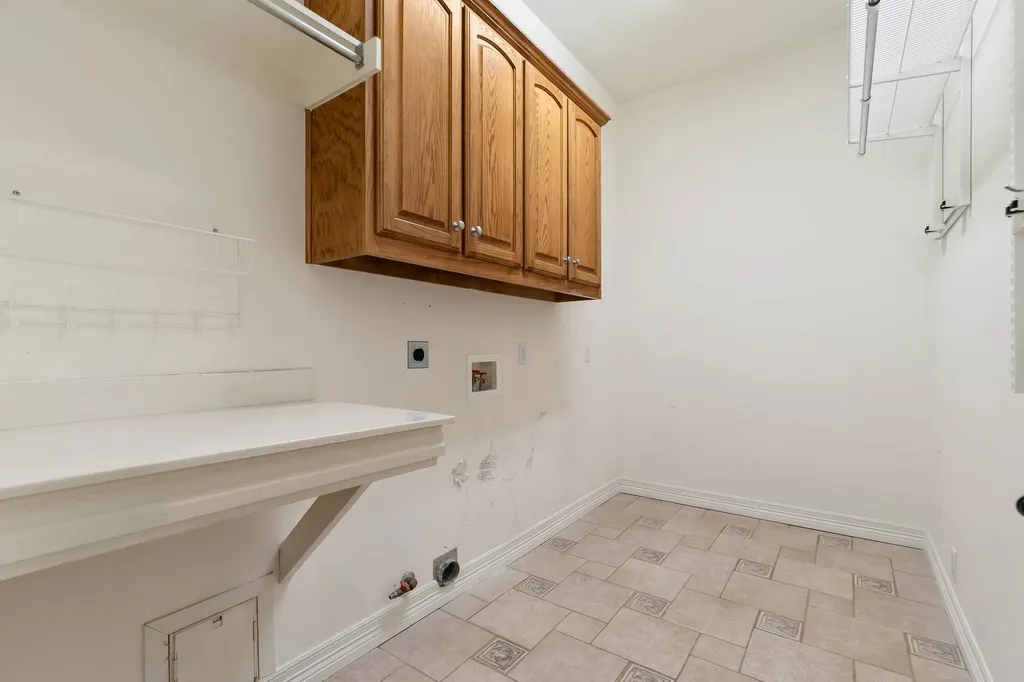 1219 Winding Brook Drive Garland TX 75044