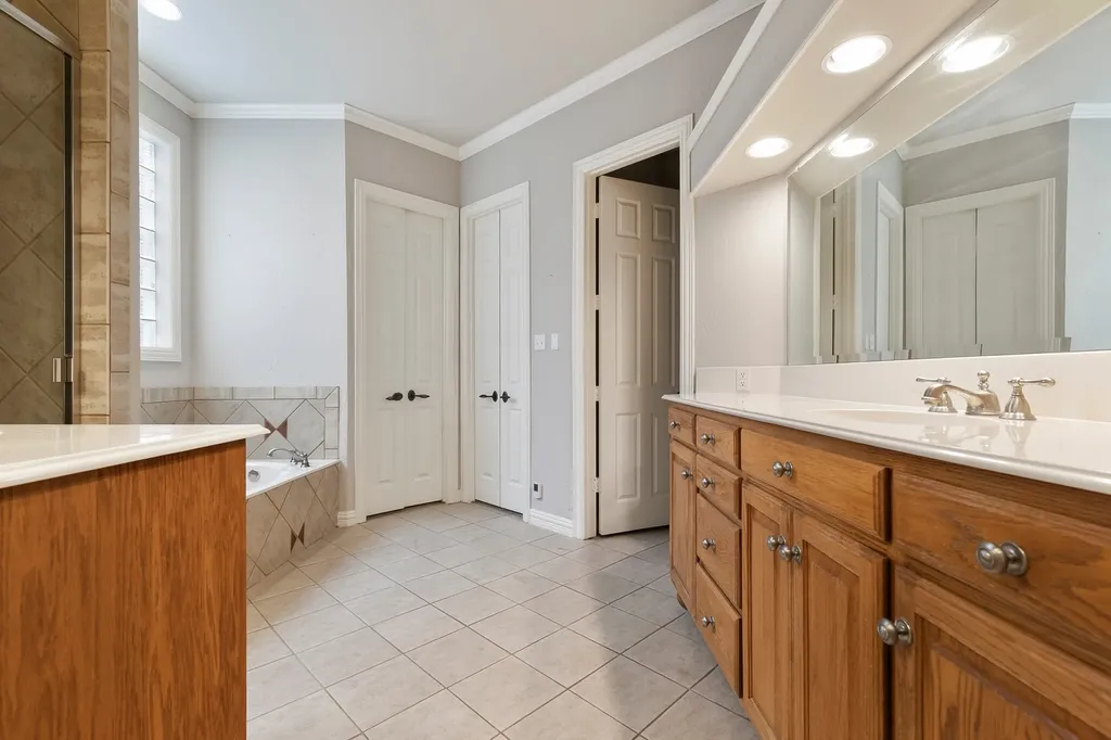 1219 Winding Brook Drive Garland TX 75044