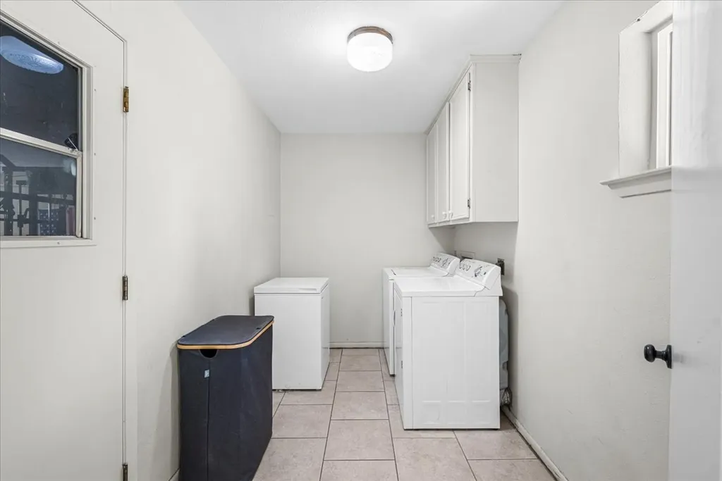 800 Oxford Corsicana TX 75110