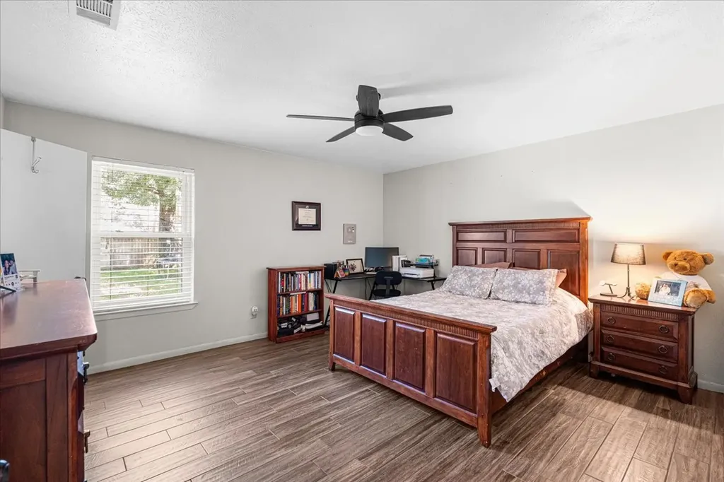 800 Oxford Corsicana TX 75110