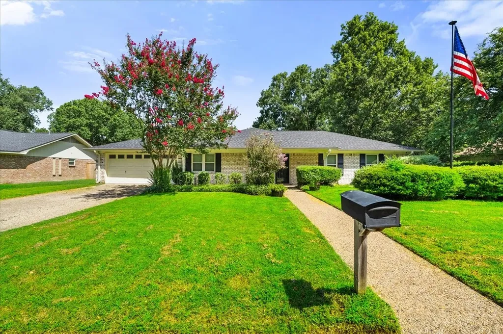 800 Oxford Corsicana TX 75110