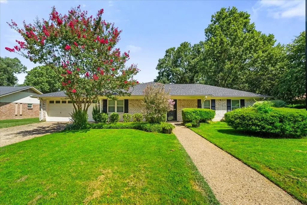 800 Oxford Corsicana TX 75110
