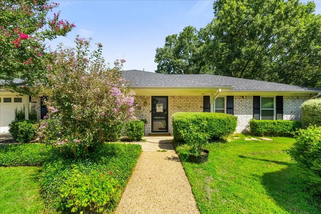 800 Oxford Corsicana TX 75110