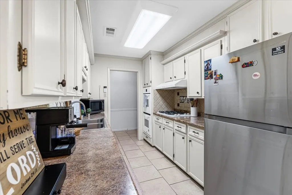 800 Oxford Corsicana TX 75110