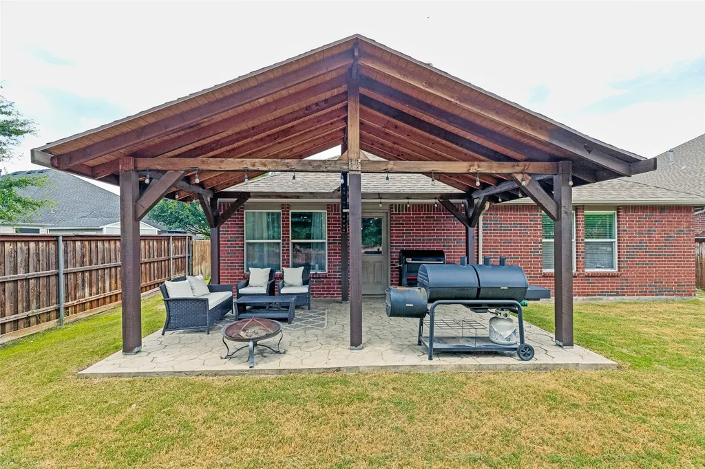 2500 Navasota Drive Little Elm TX 75068