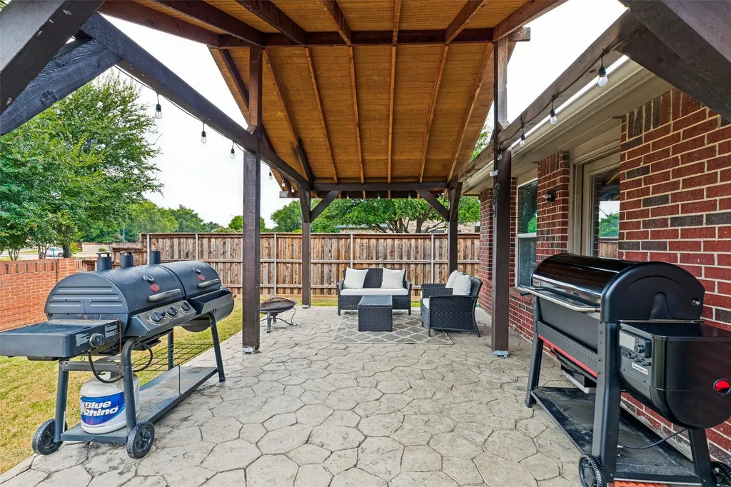 2500 Navasota Drive Little Elm TX 75068