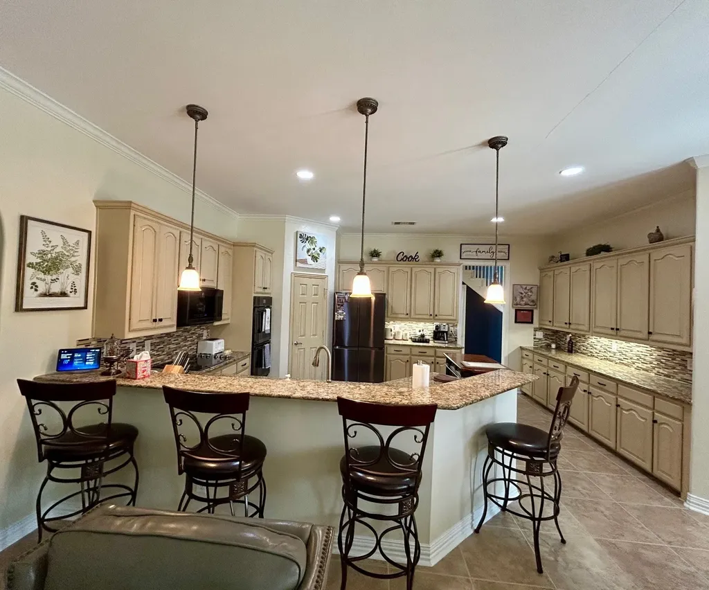 2300 High Pointe Drive Corinth TX 76210