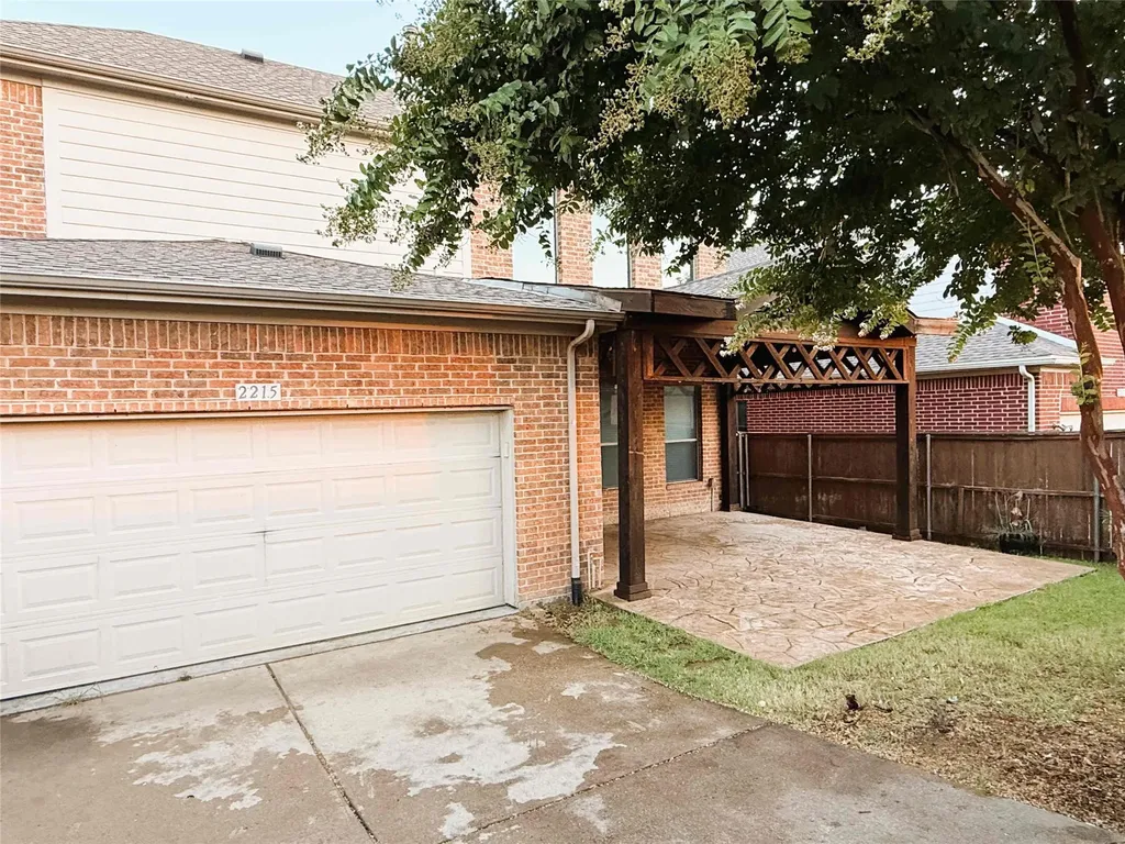 2215 Longview Road Irving TX 75063
