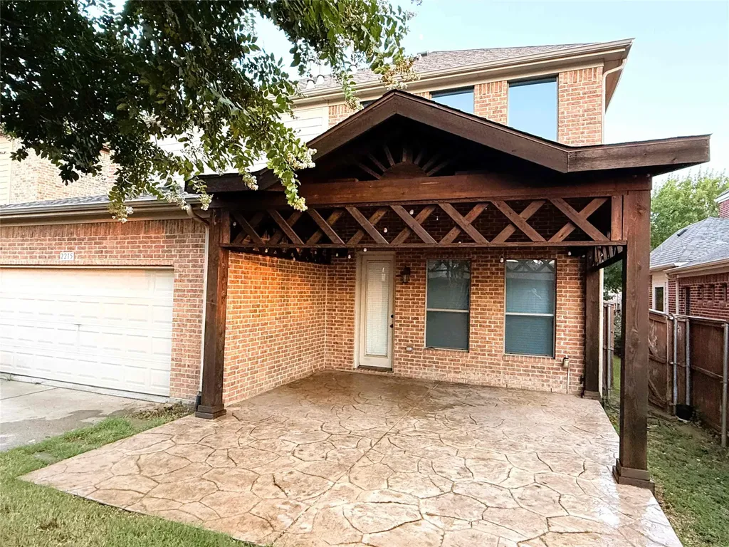 2215 Longview Road Irving TX 75063