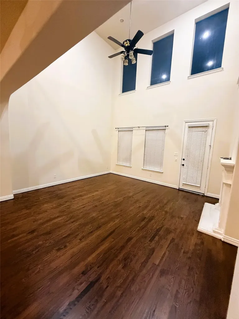 2215 Longview Road Irving TX 75063
