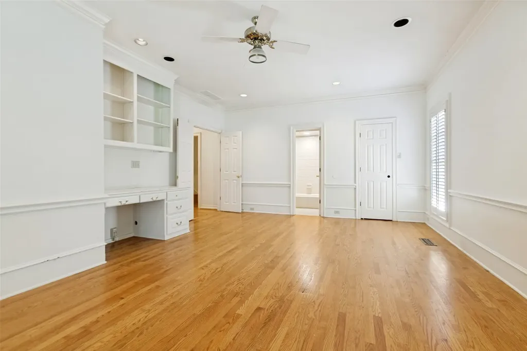 6214 Northwood Road Dallas TX 75225