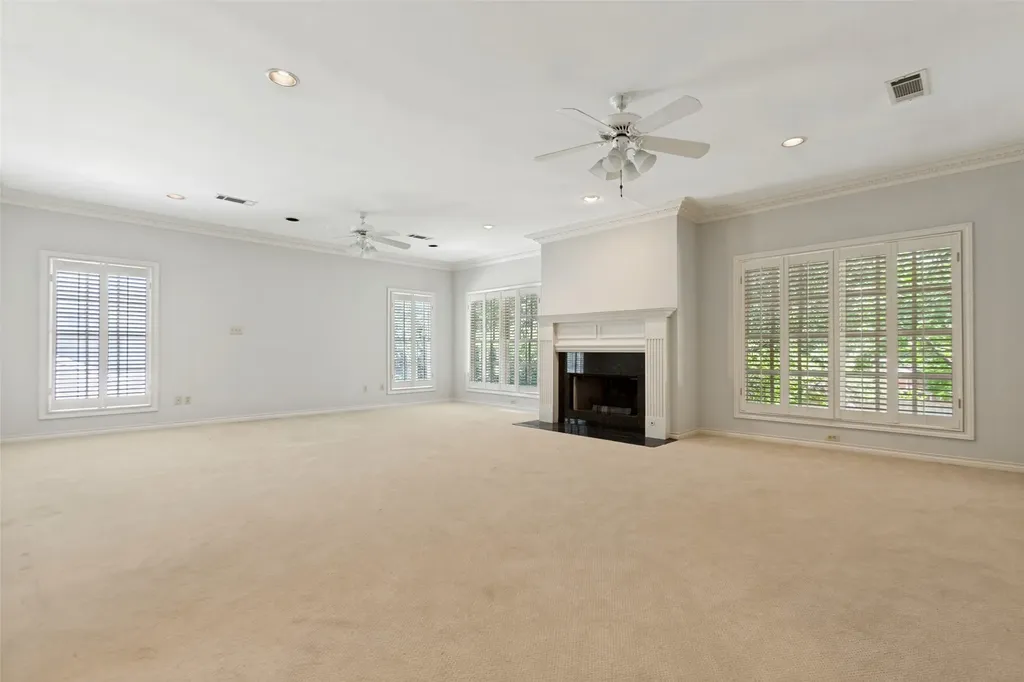 6214 Northwood Road Dallas TX 75225