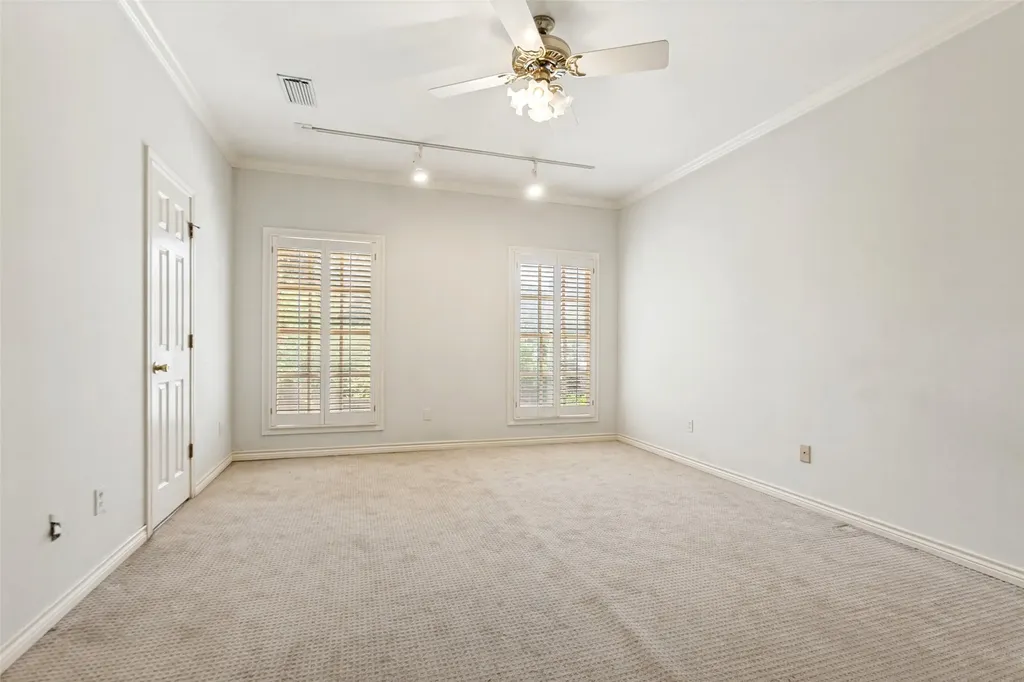 6214 Northwood Road Dallas TX 75225