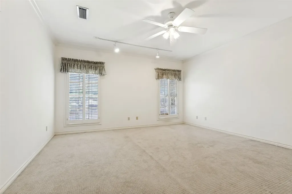 6214 Northwood Road Dallas TX 75225