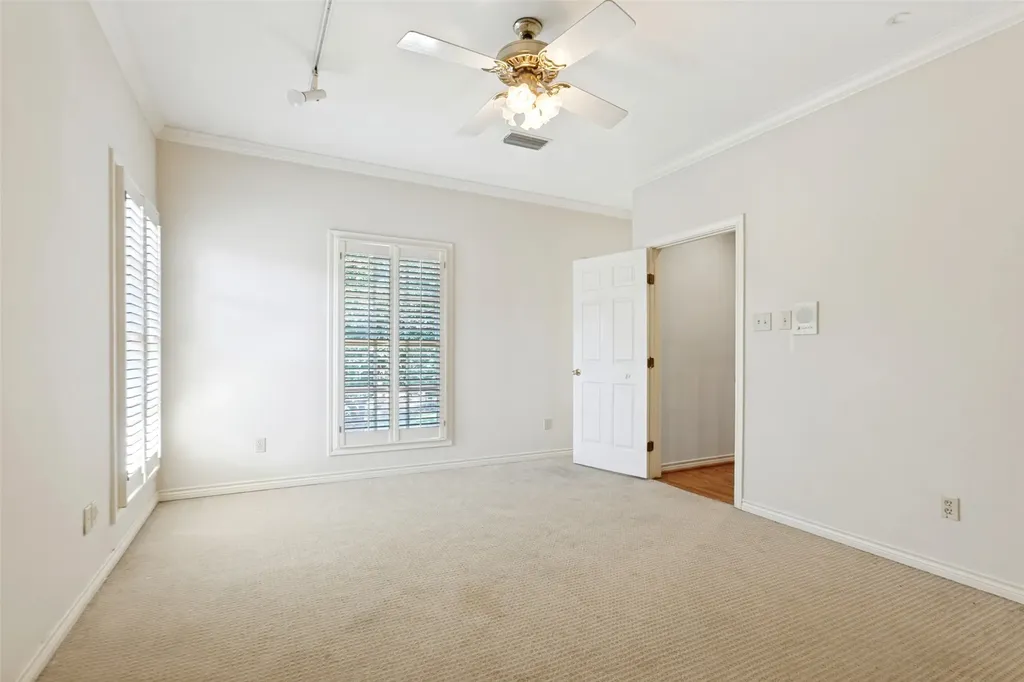 6214 Northwood Road Dallas TX 75225
