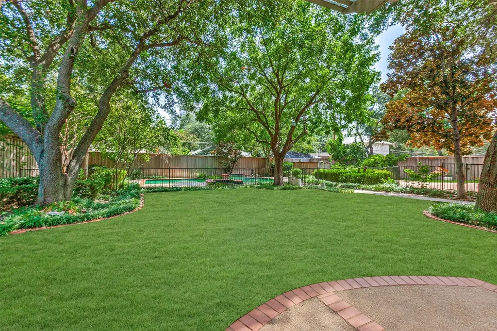 6214 Northwood Road Dallas TX 75225