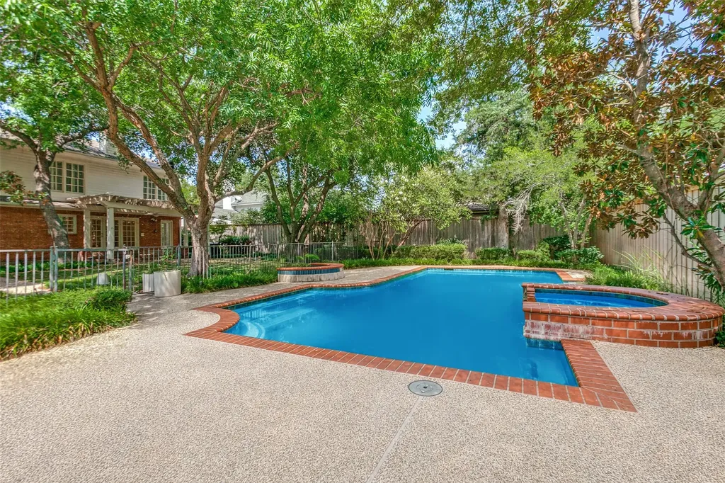 6214 Northwood Road Dallas TX 75225