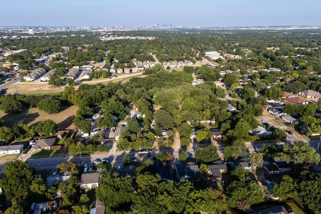 707 Hilltop Drive Irving TX 75060