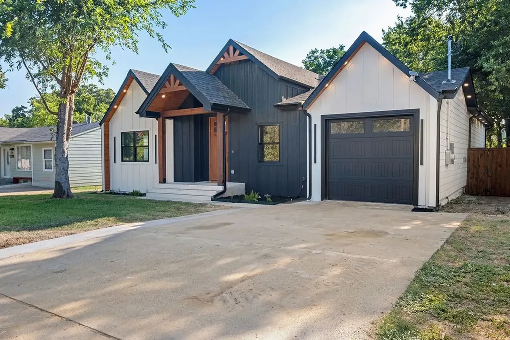707 Hilltop Drive Irving TX 75060