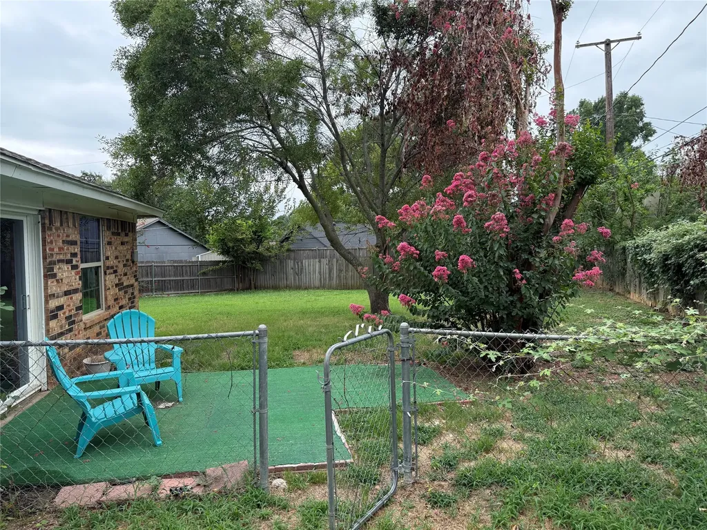 4608 Elm Tree Court Arlington TX 76017