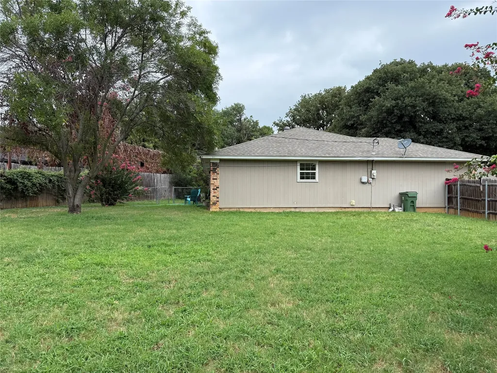 4608 Elm Tree Court Arlington TX 76017