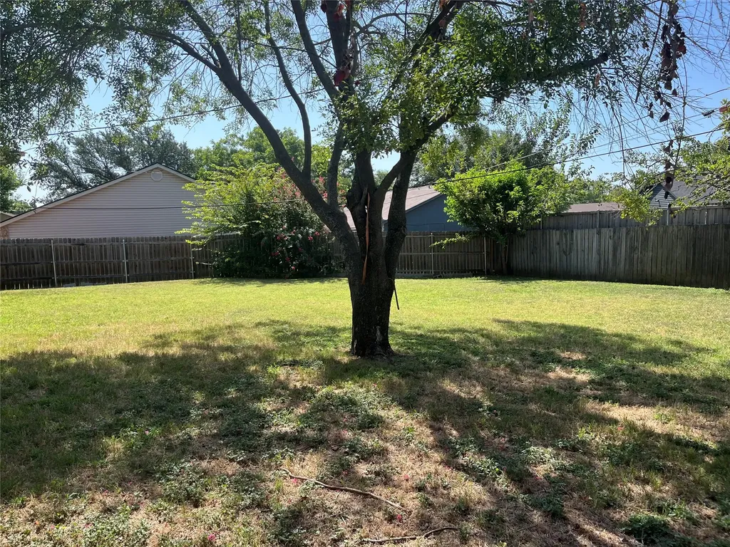 4608 Elm Tree Court Arlington TX 76017