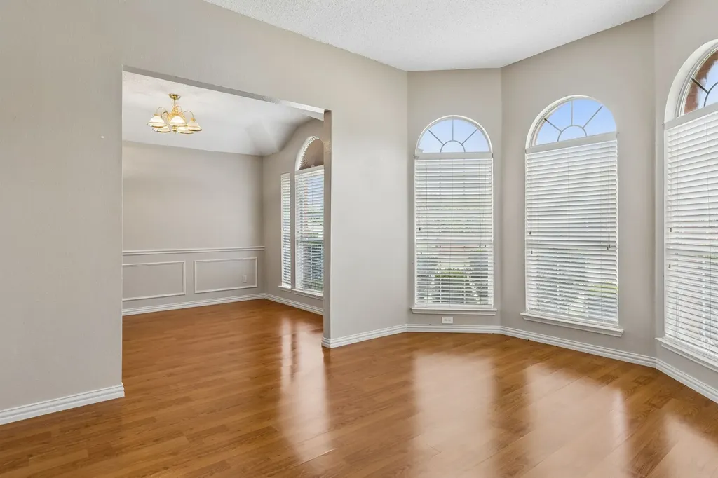 300 Thomas Drive Murphy TX 75094