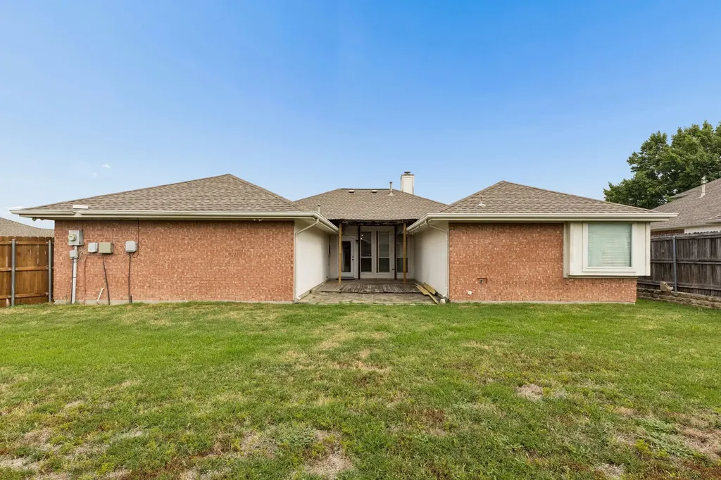 300 Thomas Drive Murphy TX 75094