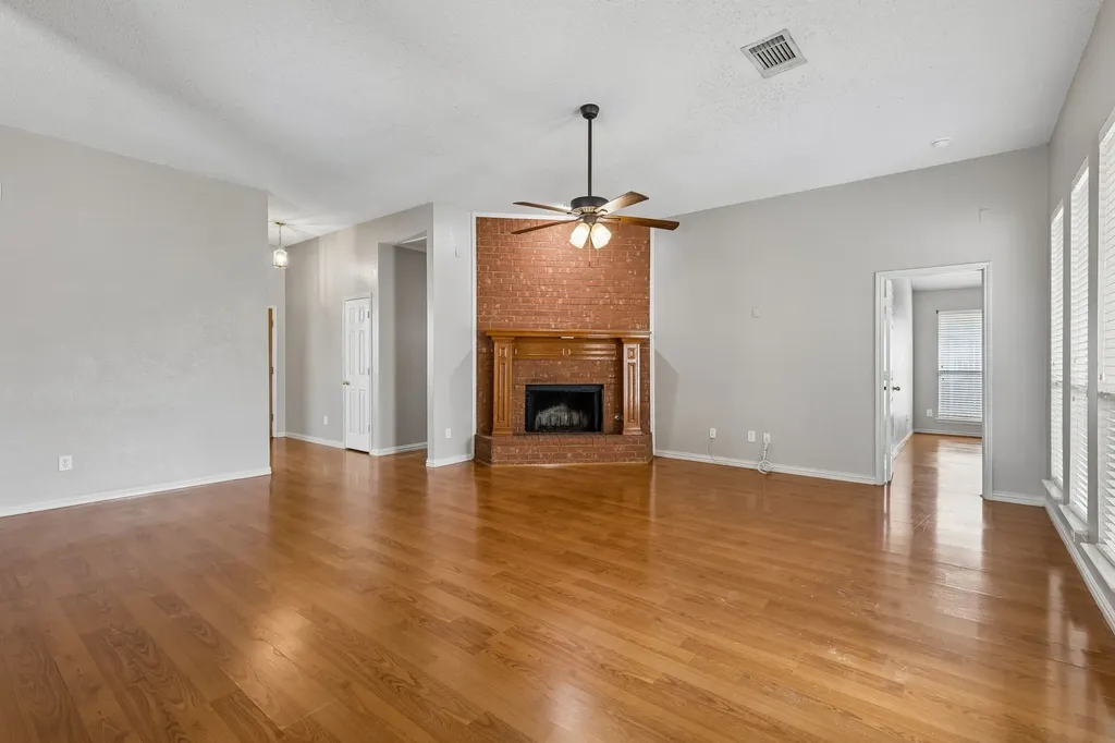 300 Thomas Drive Murphy TX 75094