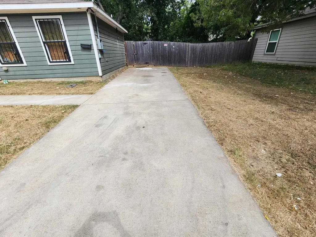 3803 Kenilworth Street Dallas TX 75210
