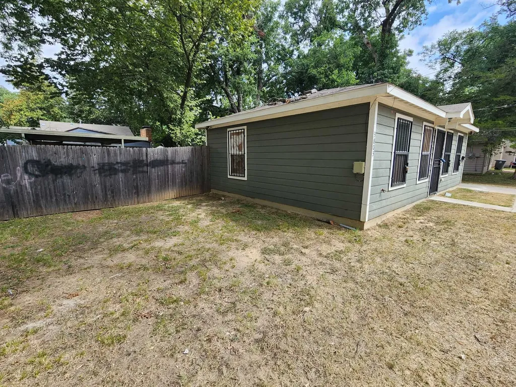 3803 Kenilworth Street Dallas TX 75210