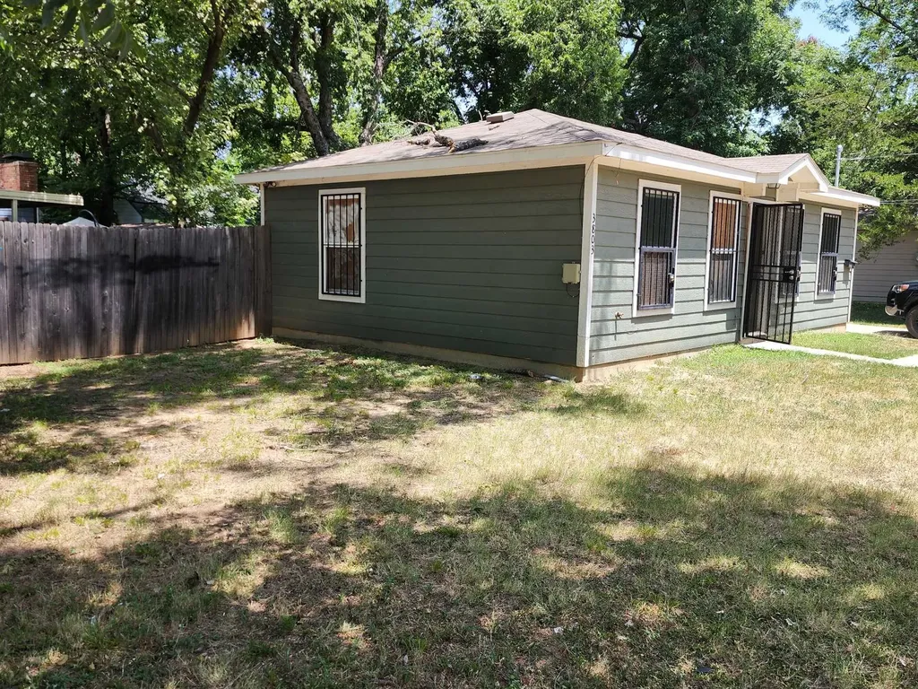 3803 Kenilworth Street Dallas TX 75210